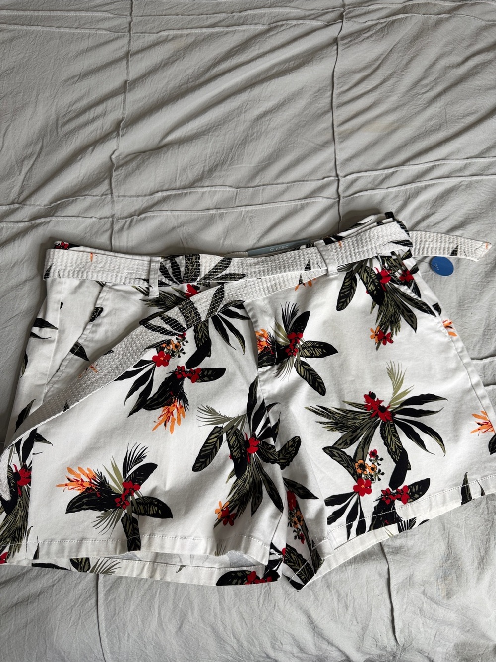 Liz Claiborne White Floral Print Shorts with Black & Red Accents
